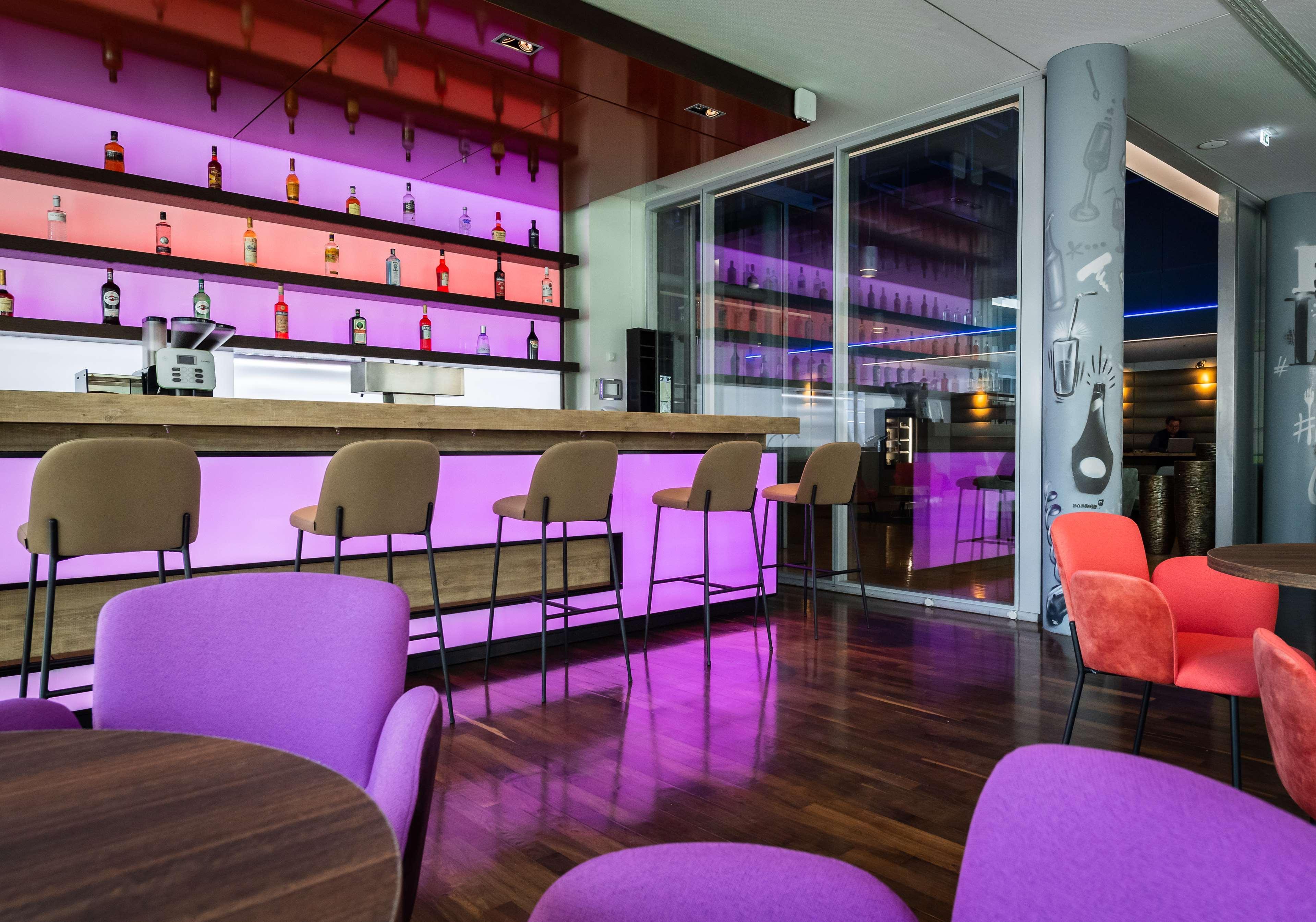Doubletree By Hilton Frankfurt Niederrad Hotel Frankfurt am Main Exterior photo
